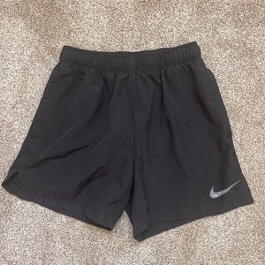 Nikes Men’s Black Athletic Shorts W/ Drawstring, Pockets, & Lining Size S.